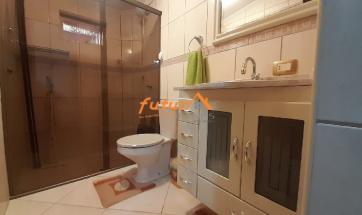 CASA EM CONDOMÍNIO 
