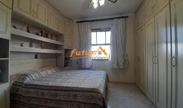 CASA EM CONDOMÍNIO 