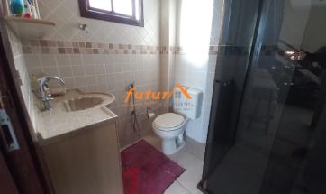 CASA EM CONDOMÍNIO FECHADO