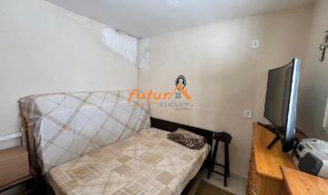 CASA EM BAIRRO