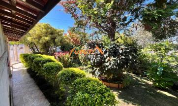 CASA EM BAIRRO