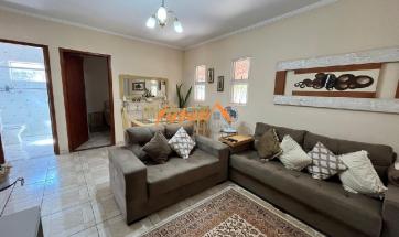 CASA EM BAIRRO