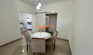 CASA EM BAIRRO