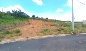 TERRENO EM BAIRRO