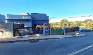 CASA EM CONDOMÍNIO