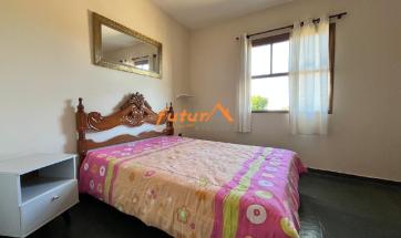 CASA EM CONDOMÍNIO