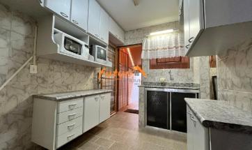 CASA EM CONDOMÍNIO