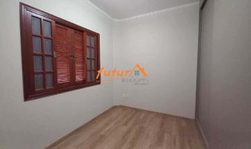 CASA EM BAIRRO