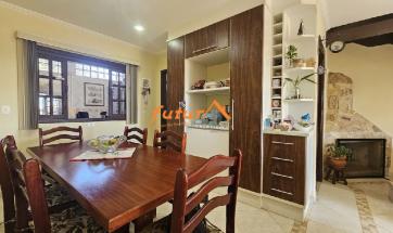 CASA EM COND. FECHADO