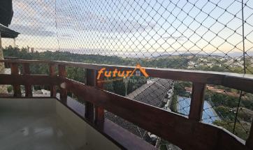 FLAT EM COND. FECHADO