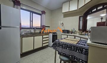 FLAT EM COND. FECHADO