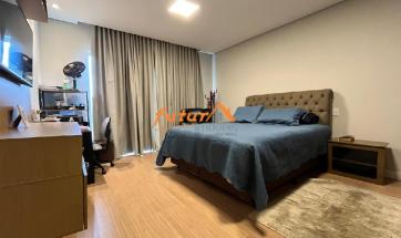 CASA EM BAIRRO