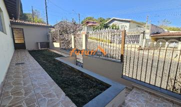 CASA EM BAIRRO PRÓX. CENTRO