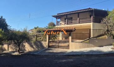 CASA EM BAIRRO PRÓX. CENTRO