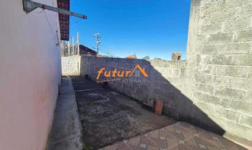 CASA EM BAIRRO