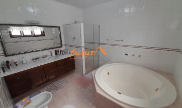 CASA B. POSSES