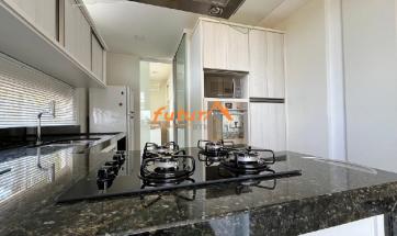 CASA EM COND. FECHADO