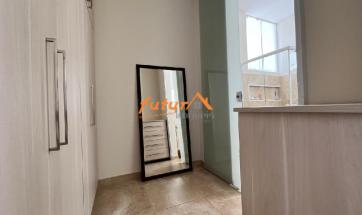 CASA EM COND. FECHADO