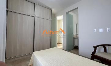 CASA EM COND. FECHADO