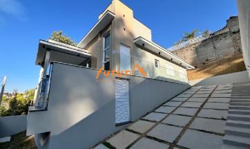 CASA EM BAIRRO