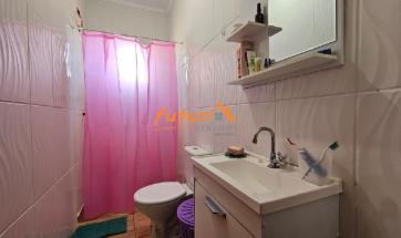 CASA EM BAIRRO