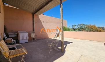 CASA EM BAIRRO