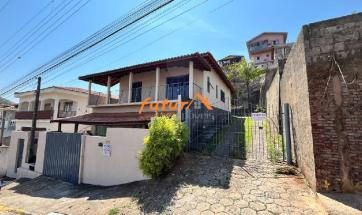 CASA EM BAIRRO