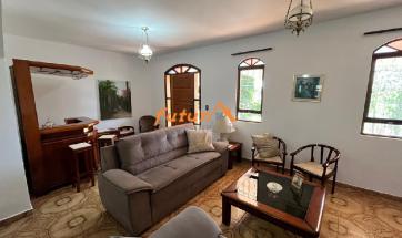 CASA PRÓXIMO AO CENTRO