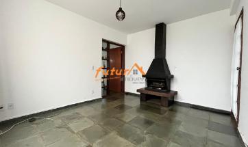 CASA EM COND. FECHADO