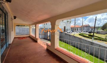 CASA PRÓXIMO CENTRO