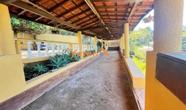 CASA EM CONDOMINIO
