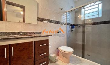 CASA EM BAIRRO