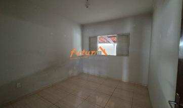 CASA EM BAIRRO