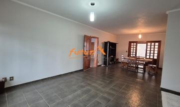CASA EM BAIRRO PROX. CENTRO