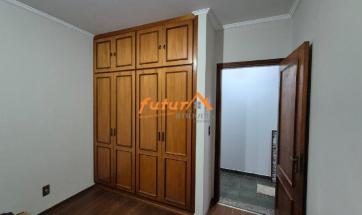 CASA EM BAIRRO PROX. CENTRO