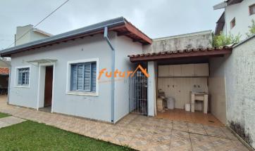 CASA EM BAIRRO PROX. CENTRO