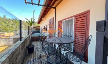 CASA EM BAIRRO