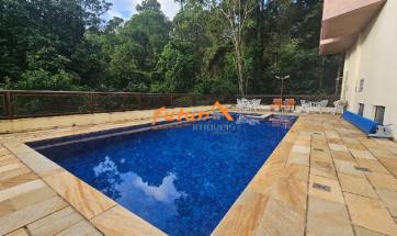Apartamento em Serra Negra no Centro e com Lazer