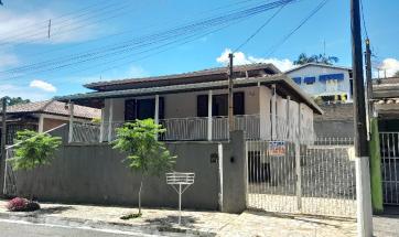 CASA EM BAIRRO