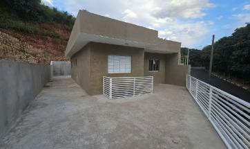 CASA EM BAIRRO
