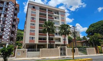 APTO. PRÓXIMO AO CENTRO