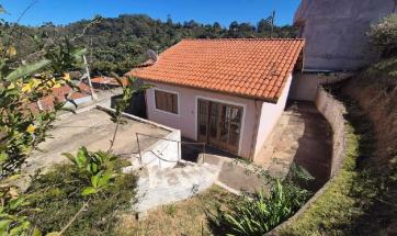 CASA EM BAIRRO