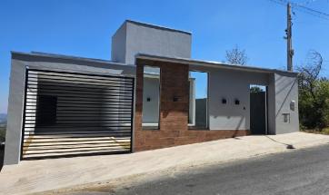 CASA NOVA EM BAIRRO