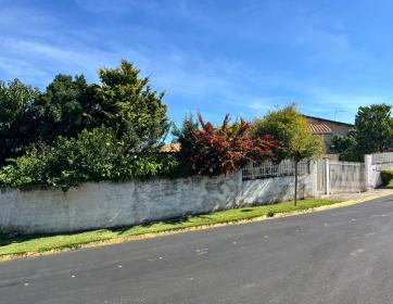 CASA EM BAIRRO