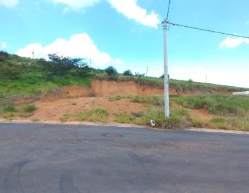 TERRENO EM BAIRRO
