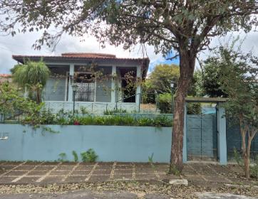 CASA EM BAIRRO