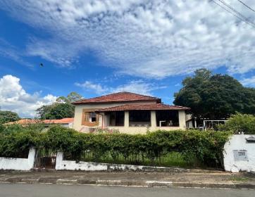 CASA B. DAS POSSES